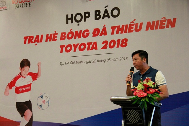 HLV Lê Huỳnh đức phát biểu tại lễ công bố HLV Lê Huỳnh đức phát biểu tại lễ công bố