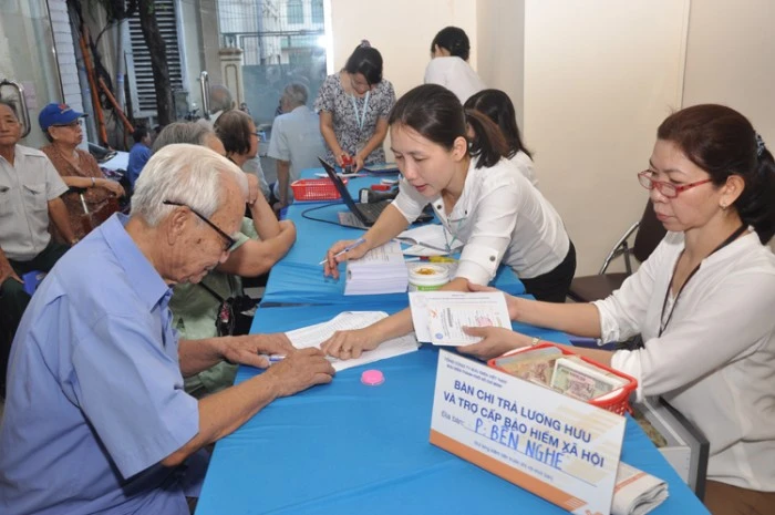 Tăng tuổi nghỉ hưu: Cần lắng nghe ý kiến nhân dân