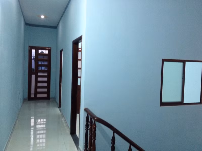 5 vị trí không nên kê bàn làm việc kẻo sức khỏe giảm sút, tiền tài đi xuống ảnh 1