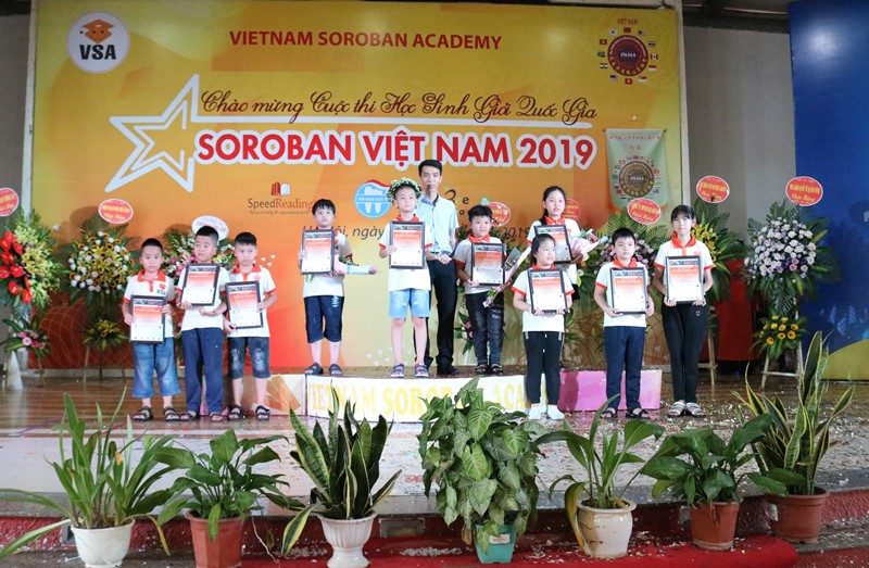 Chủ nhân các giải Nhất, Nhì, Ba các cấp độ khác nhau