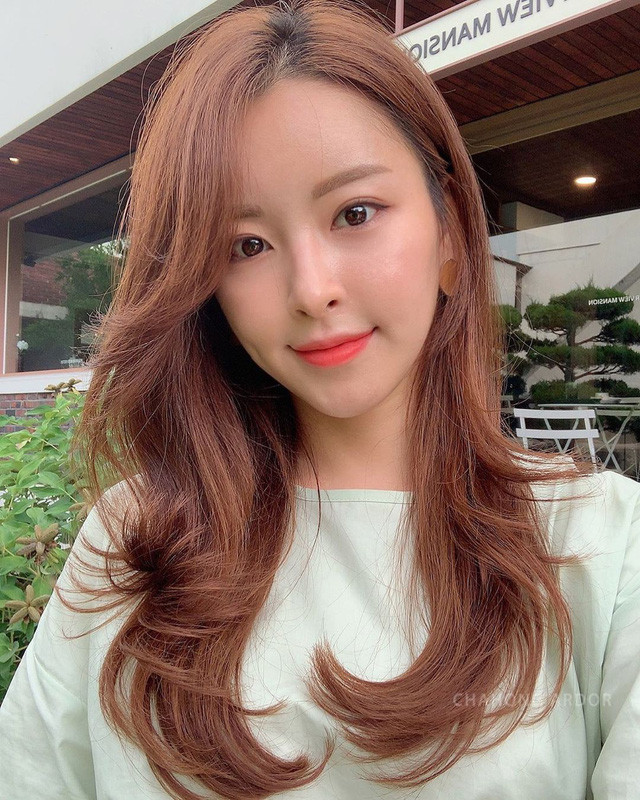 4 sai lầm khi gội đầu cần phải sửa ngay nếu không muốn mái tóc cứ mãi hư tổn - Ảnh 1.