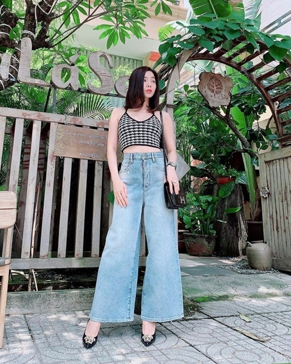 Học lỏm cách diện quần ống loe vừa đẹp vừa tôn dáng như Tóc Tiên, Chi Pu... ảnh 3 gth