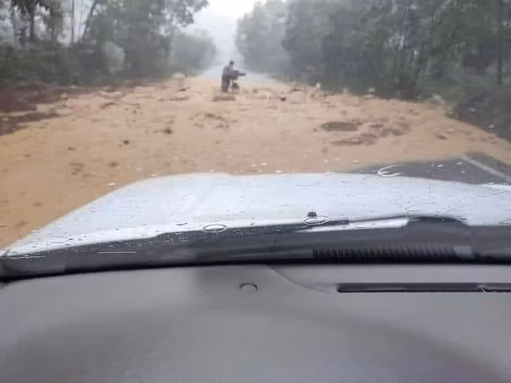 Nước ngập các điểm về huyện miền núi.