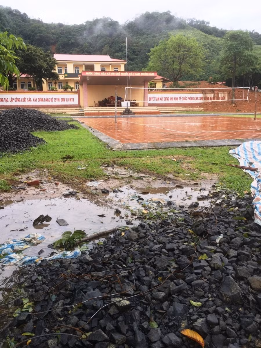 Hiện trường vụ sạt lở núi nghiêm trọng nghi vùi lấp 22 cán bộ chiến sĩ ảnh 6