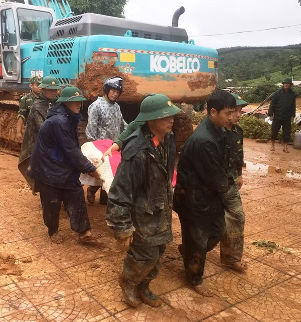 Đã tìm thấy 18 thi thể quân nhân Sư đoàn 337 ảnh 1