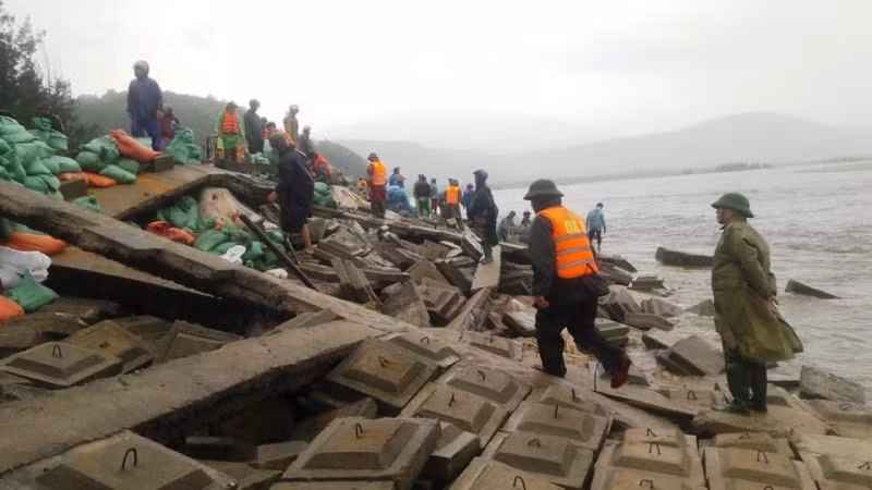 Nguy cơ còn sạt lở tiếp nếu còn mữa kéo dài.