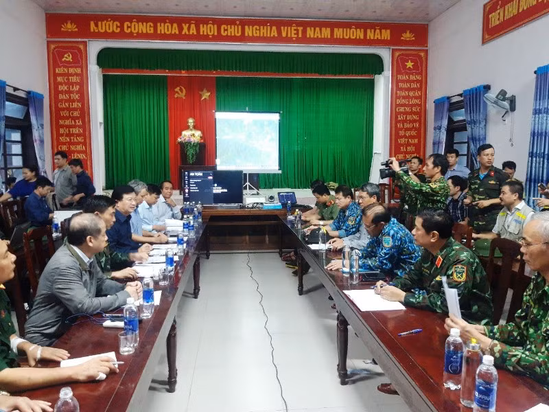 Phó Thủ tướng Trịnh Đình Dũng họp Ban chỉ đạo.