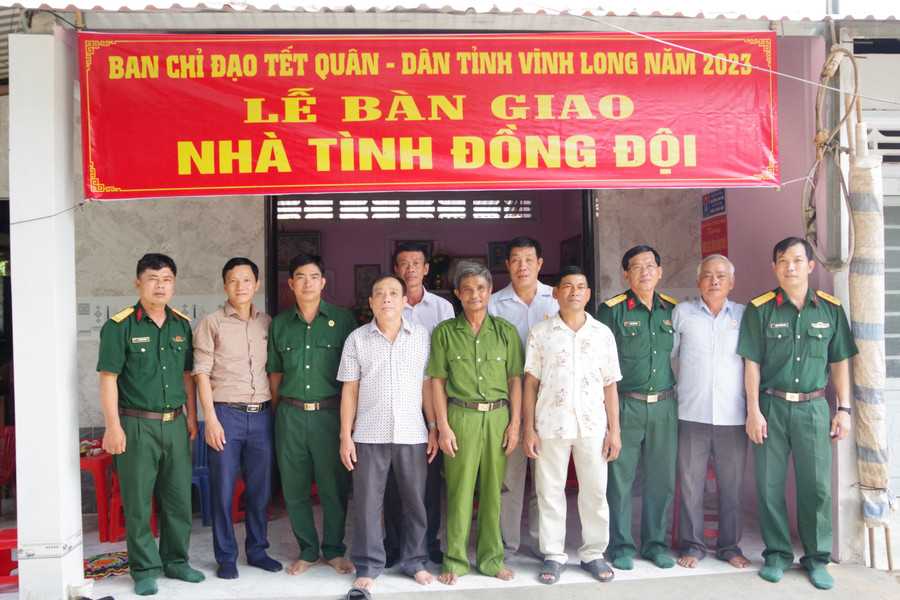 Huy động hơn 2 tỷ đồng tổ chức các hoạt động an sinh xã hội, xây dựng nông thôn mới. Huy động hơn 2 tỷ đồng tổ chức các hoạt động an sinh xã hội, xây dựng nông thôn mới.