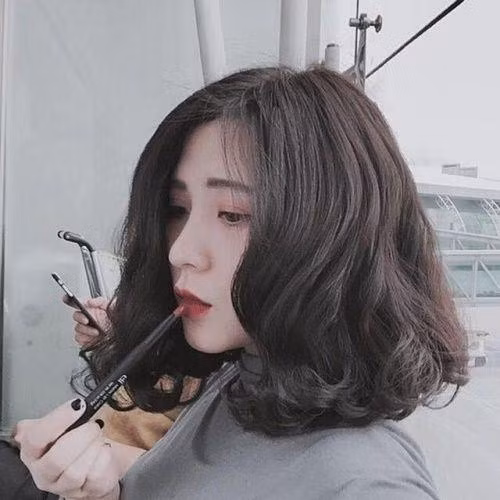 Tóc xoăn đẹp thịnh hành nhất 2020 chị em nên thử-19