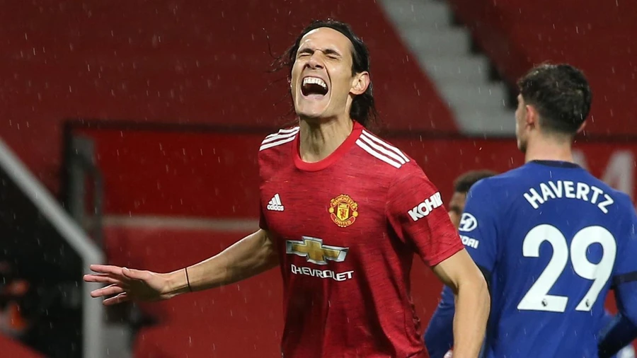 Tân binh Cavani đã có màn ra mắt trong trận Man Utd hoà 0-0 trước Chelsea. 