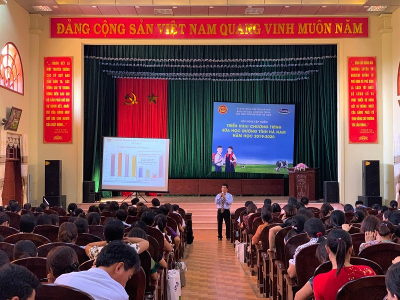 Trẻ em tỉnh Hà Nam hào hứng tham gia lễ phát động chương trình sữa học đường tre em tinh ha nam hao hung tham gia le phat dong chuong trinh sua hoc duong