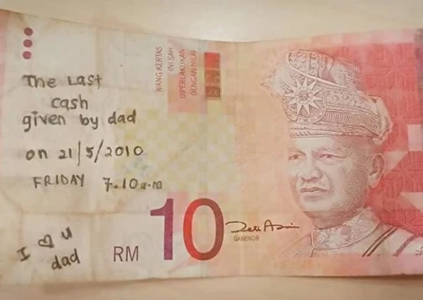 Tờ tiền 10 Ringgit là kỷ vật của người cha quá cố. 