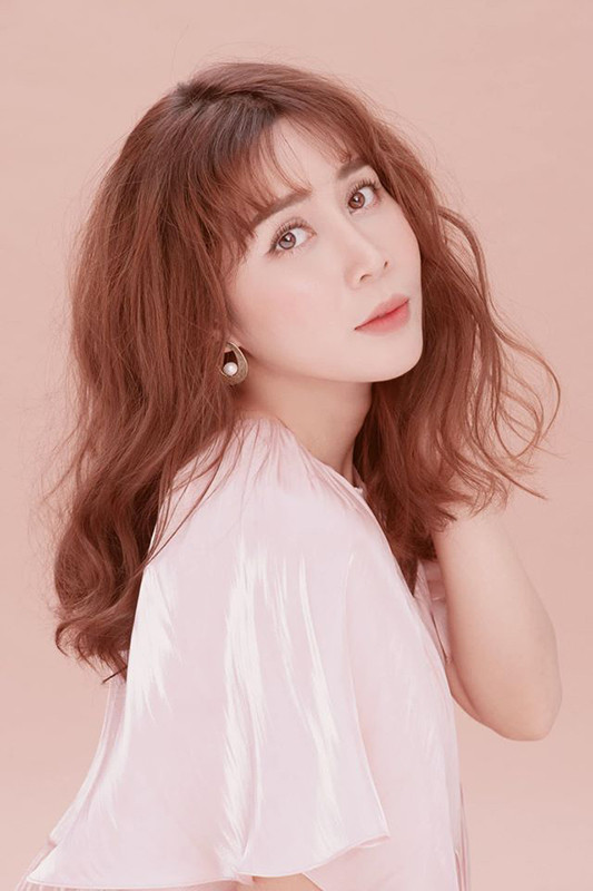 Nhan sắc xinh đẹp khó tin của Lưu Hương Giang sau khi 'dao kéo' Nhan sắc xinh đẹp khó tin của Lưu Hương Giang sau khi 'dao kéo'