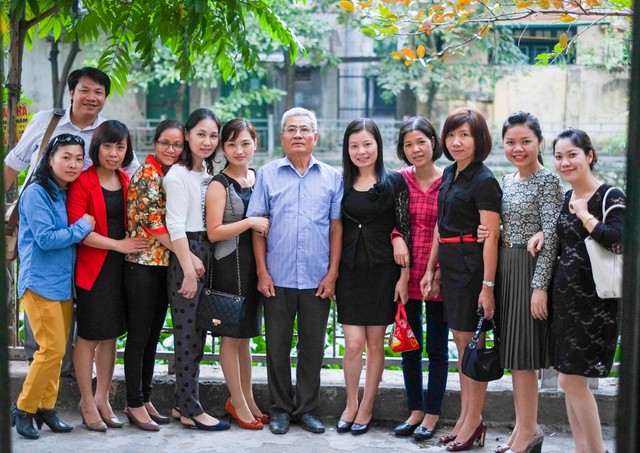 Tiễn biệt tác giả bài thơ Mẹ vắng nhà ngày bão - Nhà giáo ưu tú Đặng Hiển - 2