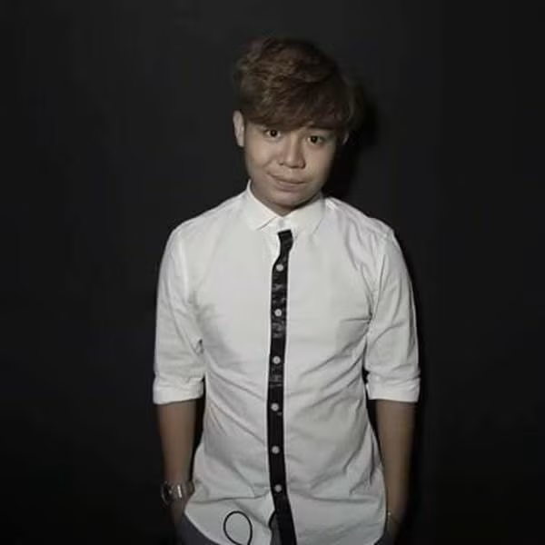 Thần đồng âm nhạc bé Châu sau khi gia đình phá sản: Nhận show bất chấp, bị gọi là ca sĩ chuồng gà-2