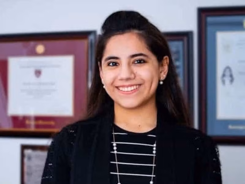 Nữ sinh 13 tuổi có bằng tâm lý học, 17 tuổi trúng thạc sĩ Harvard