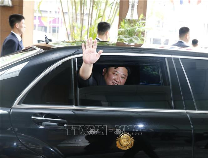 Chủ tịch Triều Tiên Kim Jong-un rời Hà Nội, di chuyển đến ga Đồng Đăng ảnh 2 Chú thích ảnh