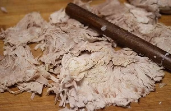 lam ruoc thit heo chi can cho them nguyen lieu nay ca nha an hoai khong chan - 3