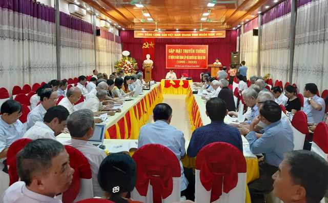 Cuộc gặp mặt 20 năm Hội khuyến học Hà Tĩnh. Cuộc gặp mặt 20 năm Hội khuyến học Hà Tĩnh.