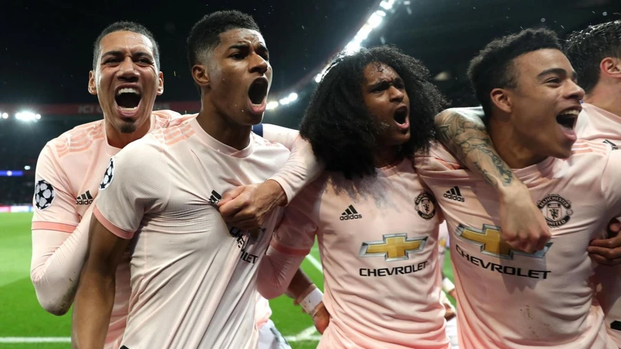 Màn lội ngược dòng không tưởng của Manchester United trước PSG