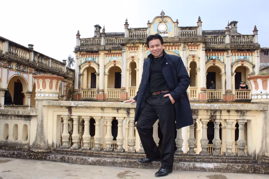 “GV được quyền tham gia xây dựng và chủ động thực hiện kế hoạch giáo dục của môn học phù hợp với tình hình thực tế ở địa phương, nhà trường và lớp học mà mình phụ trách trên cơ sở bảo đảm mục tiêu GD và yêu cầu cần đạt của chương trình đối với cấp học, lớp học”. TS Đặng Ngọc Quang