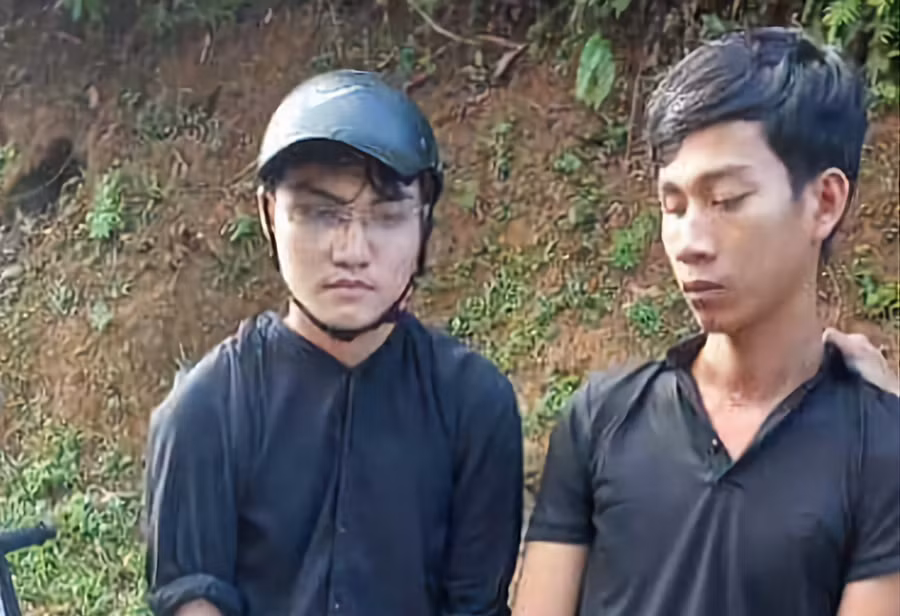 Hai nghi phạm bị bắt giữ. Ảnh CQCA.