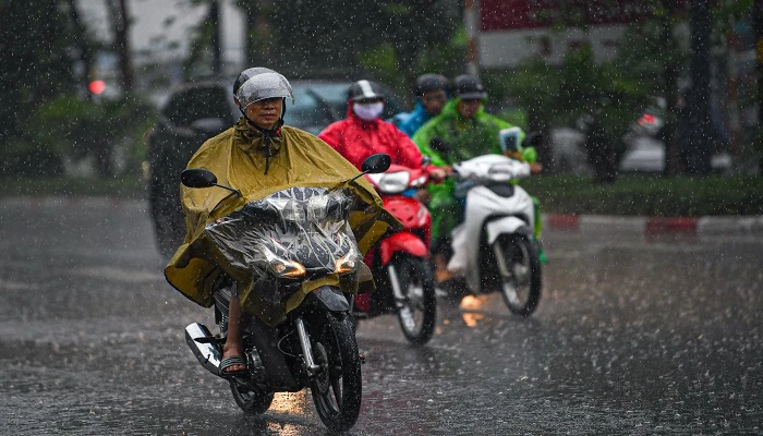 Thời tiết hôm nay 7/6: Bắc Bộ nhiều mây, mưa rào và dông, Nam Bộ ngày nắng nóng