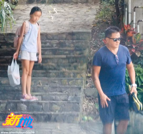 5 lan 7 luot tha thu cho vo phan boi, cuoi cung tai tu nay van "ga trong nuoi con" - 1