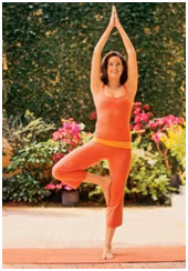 7-dong-tac-yoga-giup-ban-khoe-manh-tre-trung-3