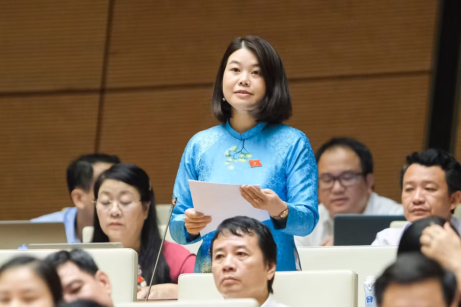 Đại biểu Nguyễn Thị Huế - Đoàn ĐBQH tỉnh Bắc Kạn