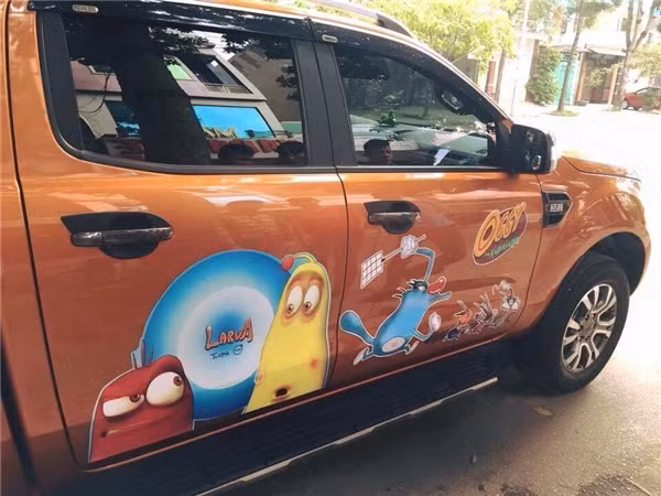 Chết cười với những chiếc xe của “fan” cuồng hoạt hình ảnh 6