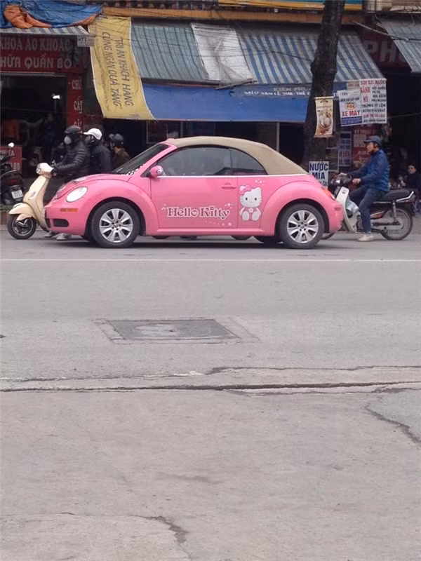 Chết cười với những chiếc xe của “fan” cuồng hoạt hình