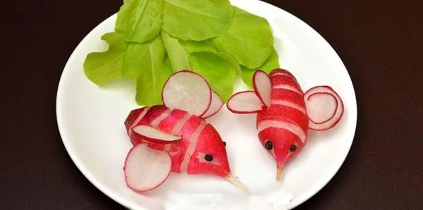 Tỉa củ cải đỏ nhanh thành hình đáng yêu