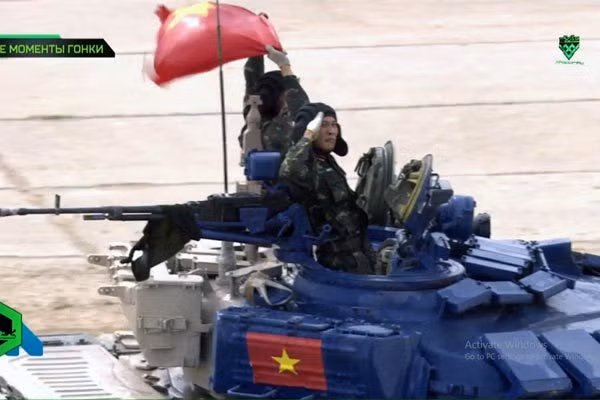 Việt Nam giành hạng nhì chung kết đua xe tăng ở Nga