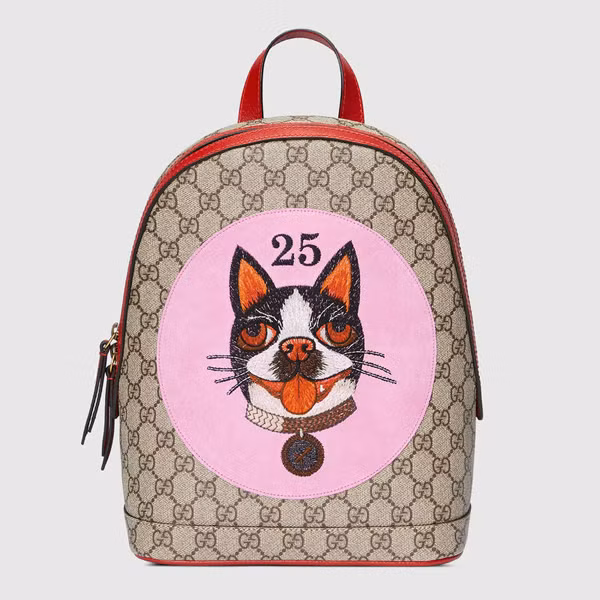 Gucci nhanh tay tung ra các sản phẩm mới để chiều lòng khách hàng châu Á trong dịp Tết Nguyên Đán bằng bộ sưu tập túi xách được tô điểm hình ảnh cún cưng.