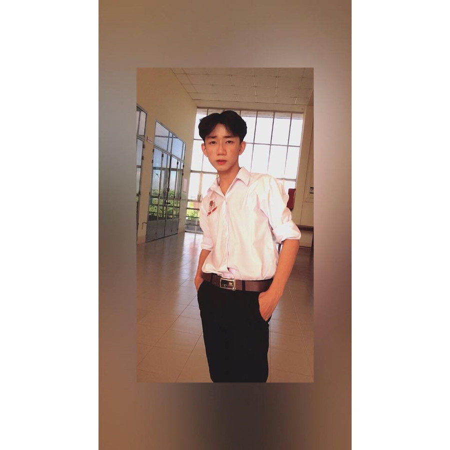 Nam sinh Long An sở hữu vẻ ngoài như tài tử Hàn ảnh 9 Nam sinh Long An sở hữu vẻ ngoài như tài tử Hàn ảnh 9