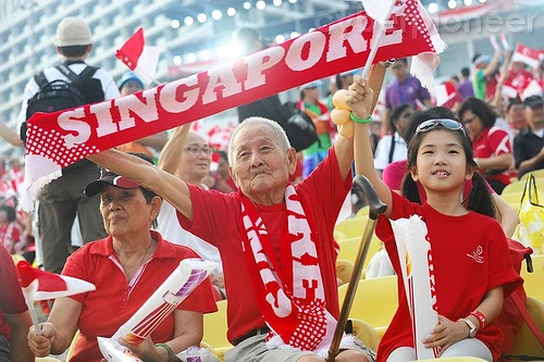 Singapore vì dư tiền tích lũy nên chính phủ "phá két" mừng tuổi nhân dân mỗi người hai trăm đô