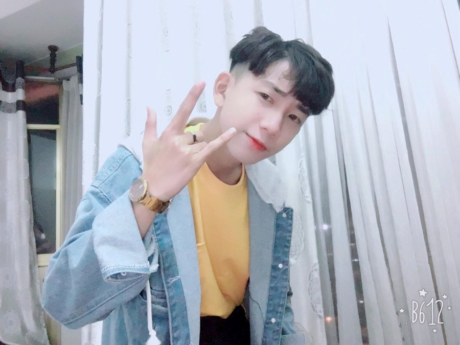 Nam sinh Long An sở hữu vẻ ngoài như tài tử Hàn ảnh 6 Nam sinh Long An sở hữu vẻ ngoài như tài tử Hàn ảnh 6