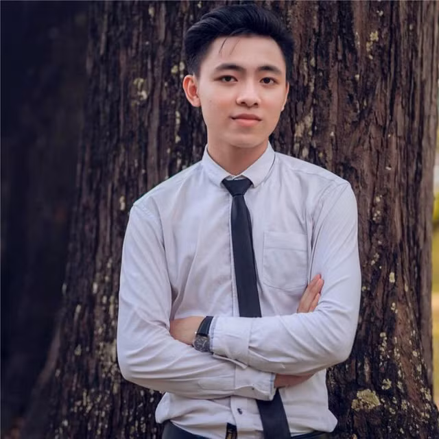  Nguyễn Minh Tiến (cựu sinh viên trường ĐH Ngoại thương, Cơ sở 2, TP. HCM). 