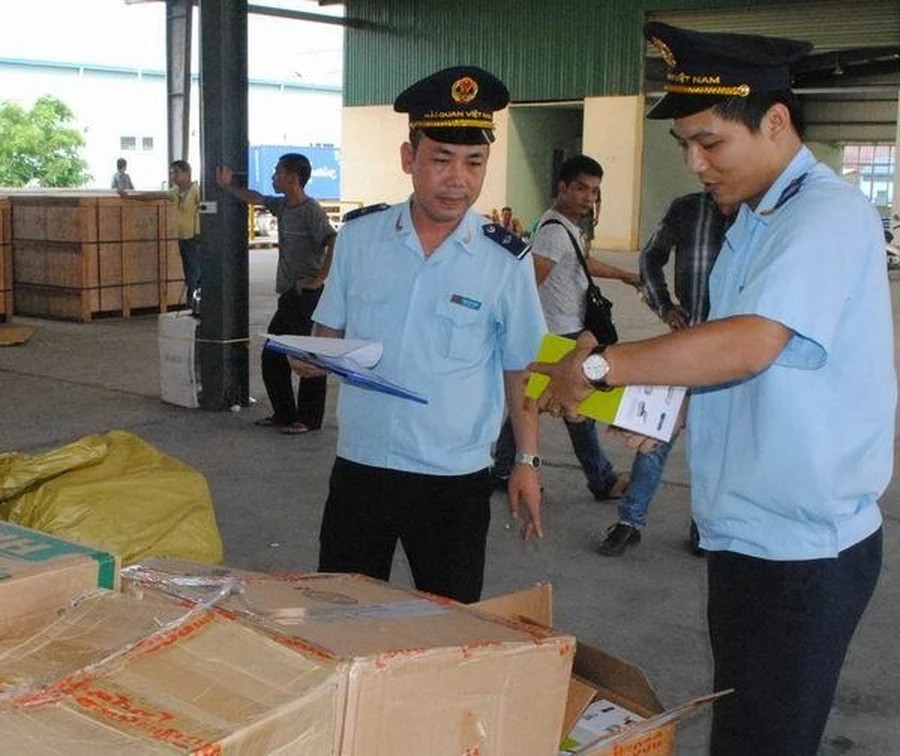 Dự thảo quy định Danh mục hàng hóa nhập khẩu từ nước ngoài phải làm thủ tục hải quan tại cửa khẩu