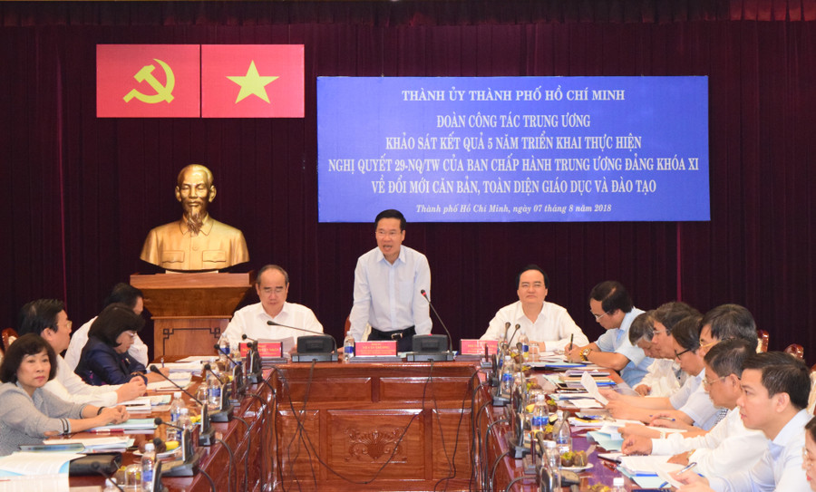 Đồng chí Võ Văn Thưởng- Ủy viên Bộ Chính trị, Trưởng ban tuyên giáo Trung ương phát biểu tại buổi làm việc