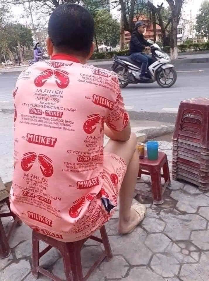 "Xì tai" thời trang mùa cách ly.