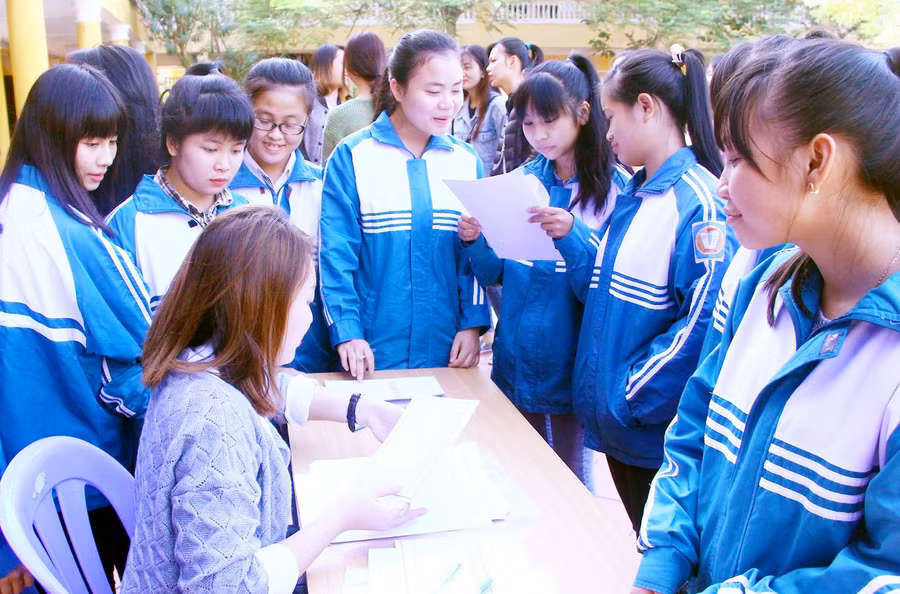 Tháng 1/2017: Công bố đề thi thử nghiệm Kỳ thi THPT quốc gia