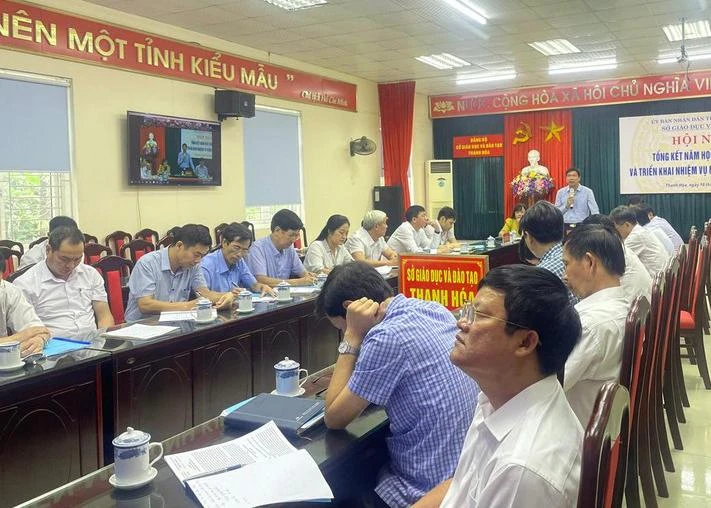 Ngành giáo dục Thanh Hóa tổng kết năm học 2021-2022 và triển khai nhiệm vụ năm học 2022-2023.