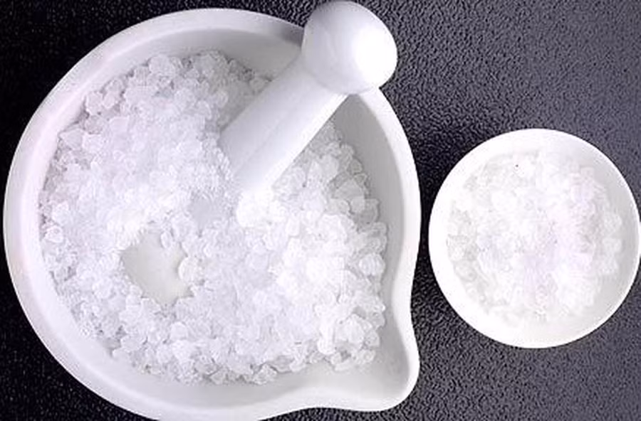 7 cách tẩy vết ố vàng, quần áo trắng tinh như mới ảnh 2