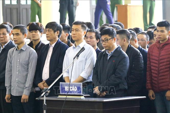 Những hình ảnh đầu tiên vụ xét xử sơ thẩm vụ án đánh bạc nghìn tỷ tại Phú Thọ nhung hinh anh dau tien vu xet xu so tham vu an danh bac nghin ty tai phu tho