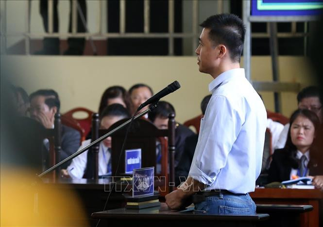 Những hình ảnh đầu tiên vụ xét xử sơ thẩm vụ án đánh bạc nghìn tỷ tại Phú Thọ nhung hinh anh dau tien vu xet xu so tham vu an danh bac nghin ty tai phu tho