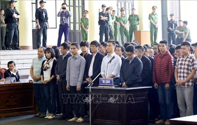 Những hình ảnh đầu tiên vụ xét xử sơ thẩm vụ án đánh bạc nghìn tỷ tại Phú Thọ nhung hinh anh dau tien vu xet xu so tham vu an danh bac nghin ty tai phu tho