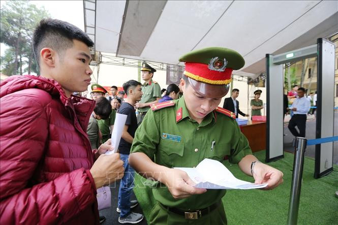 Những hình ảnh đầu tiên vụ xét xử sơ thẩm vụ án đánh bạc nghìn tỷ tại Phú Thọ nhung hinh anh dau tien vu xet xu so tham vu an danh bac nghin ty tai phu tho