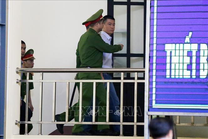 Những hình ảnh đầu tiên vụ xét xử sơ thẩm vụ án đánh bạc nghìn tỷ tại Phú Thọ nhung hinh anh dau tien vu xet xu so tham vu an danh bac nghin ty tai phu tho
